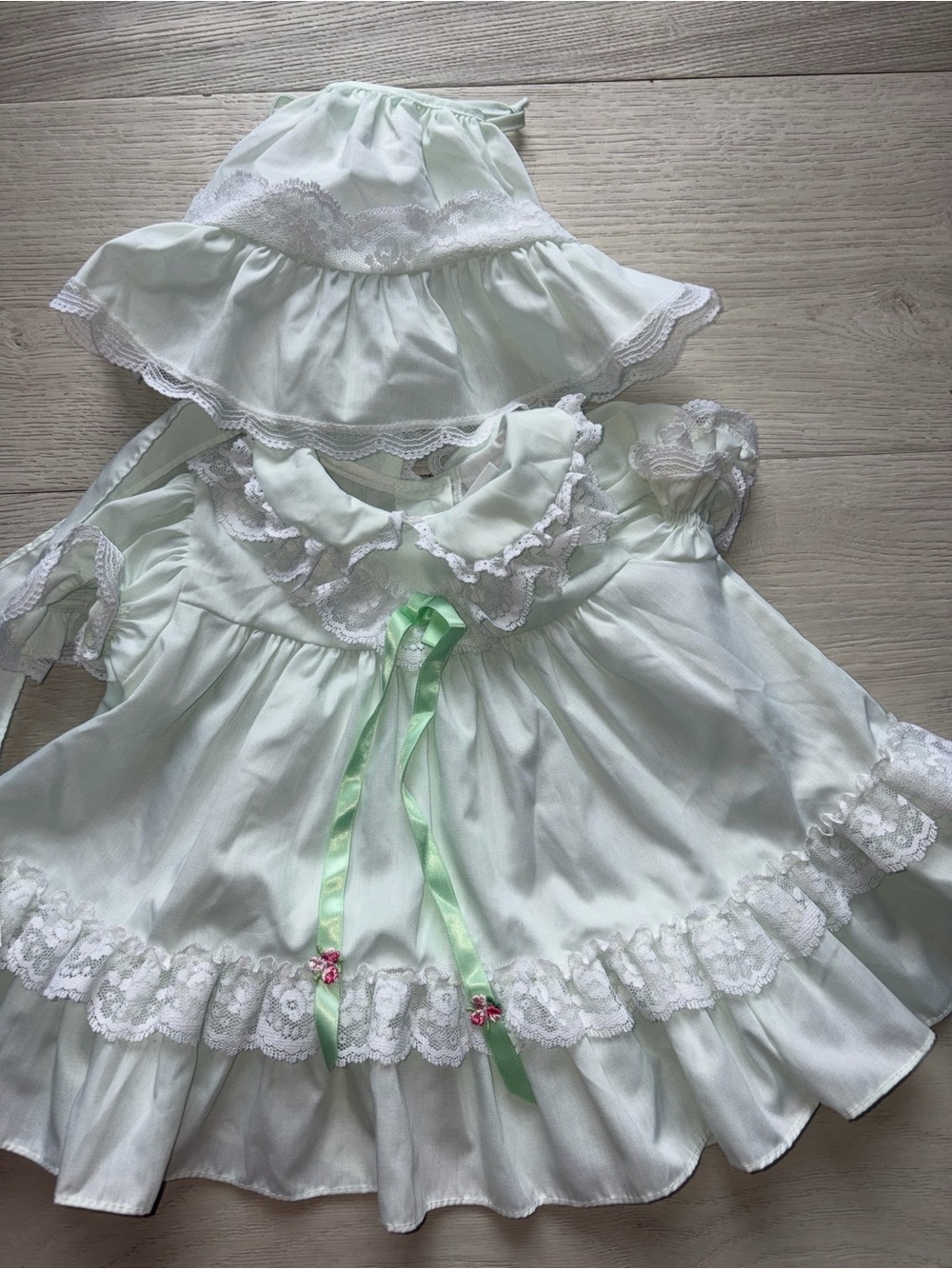 Bryan Vintage Baby Girl Dress with Bonnet 80s/90s